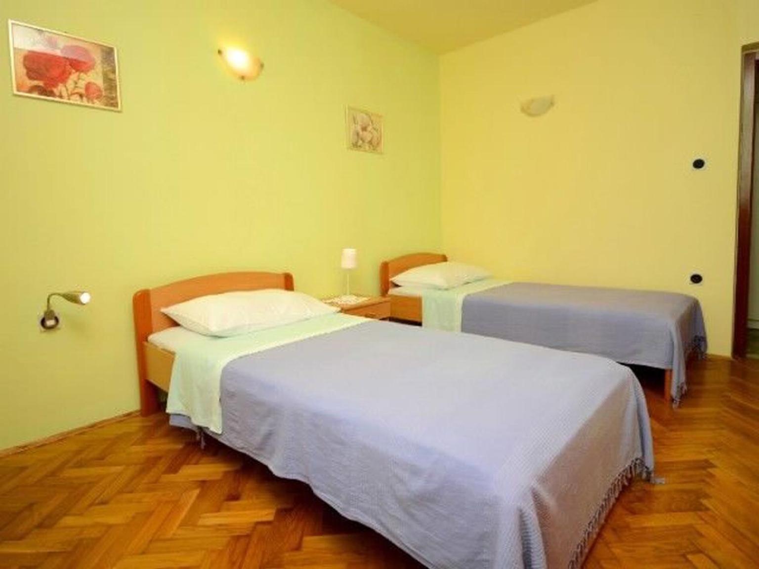 Apartments Marjan Brna Exterior photo