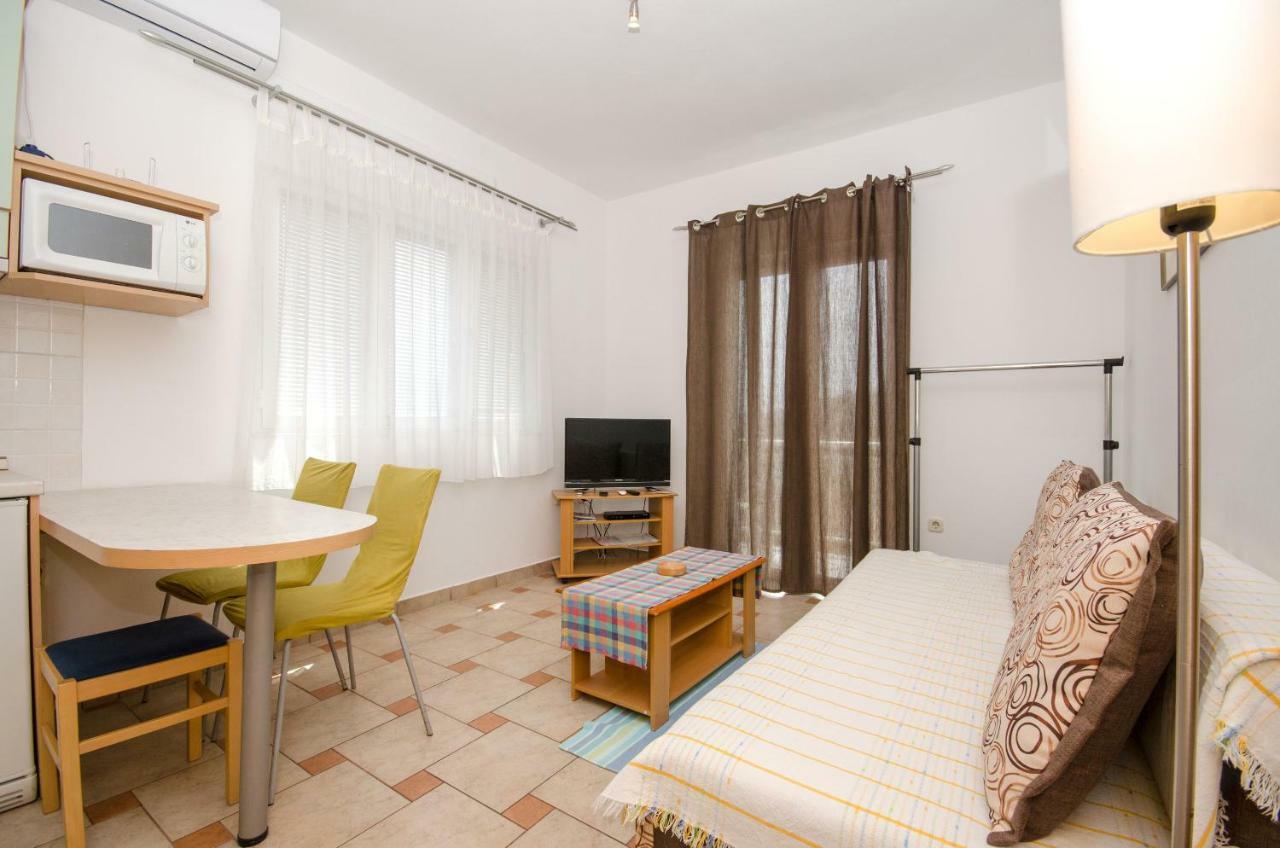 Apartments Marjan Brna Exterior photo